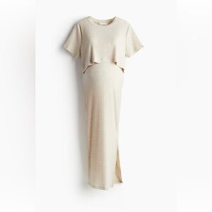 Maternity Crop T-Shirt and Pencil Skirt